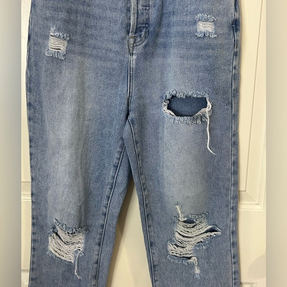 Pacsun Women’s Size 28 High Rise Straight Leg Distressed Jeans - Picture 4 of 10
